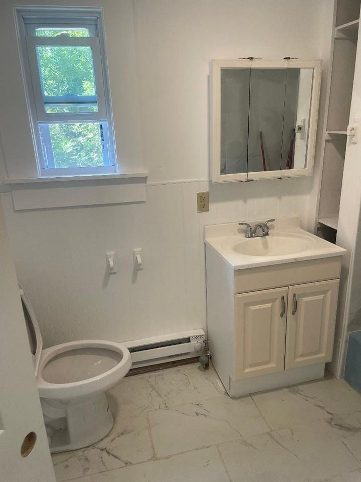 145 Robbins Ave #1 - Photo 3 of 7