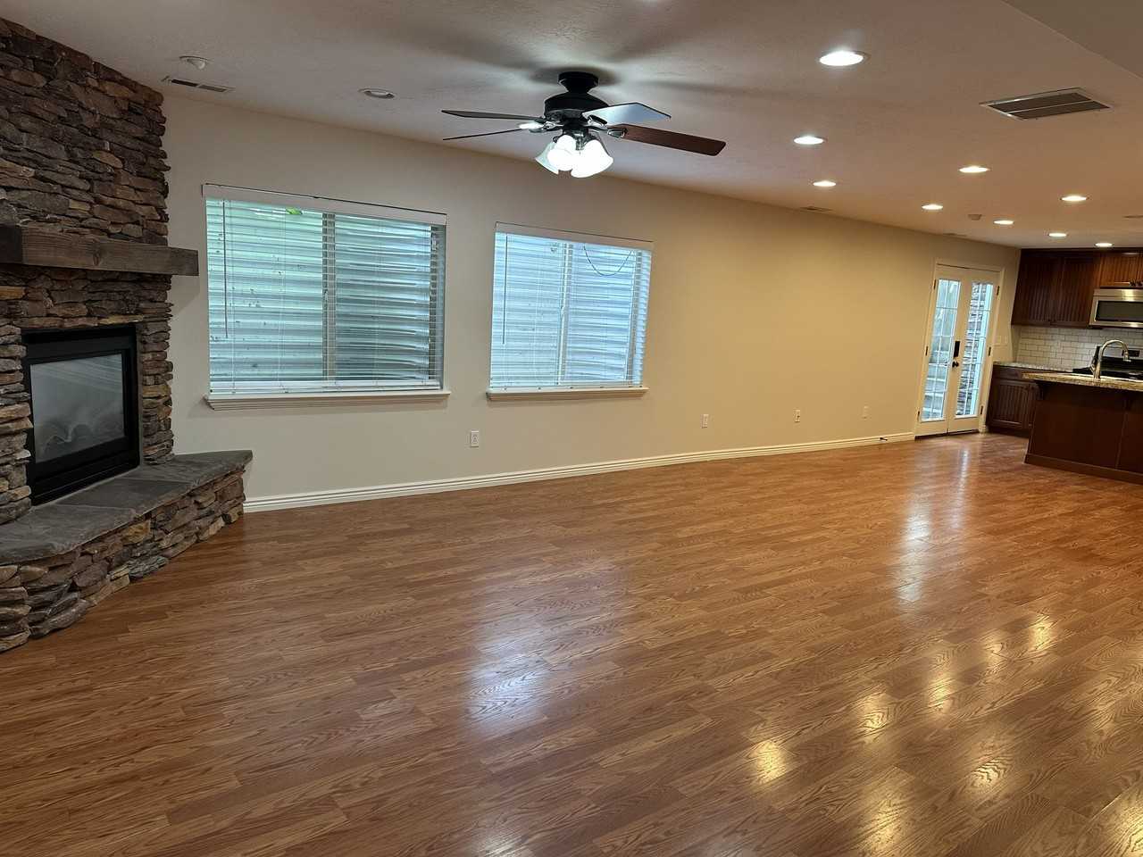 13627 S Crimson Patch Way - Photo 4 of 19