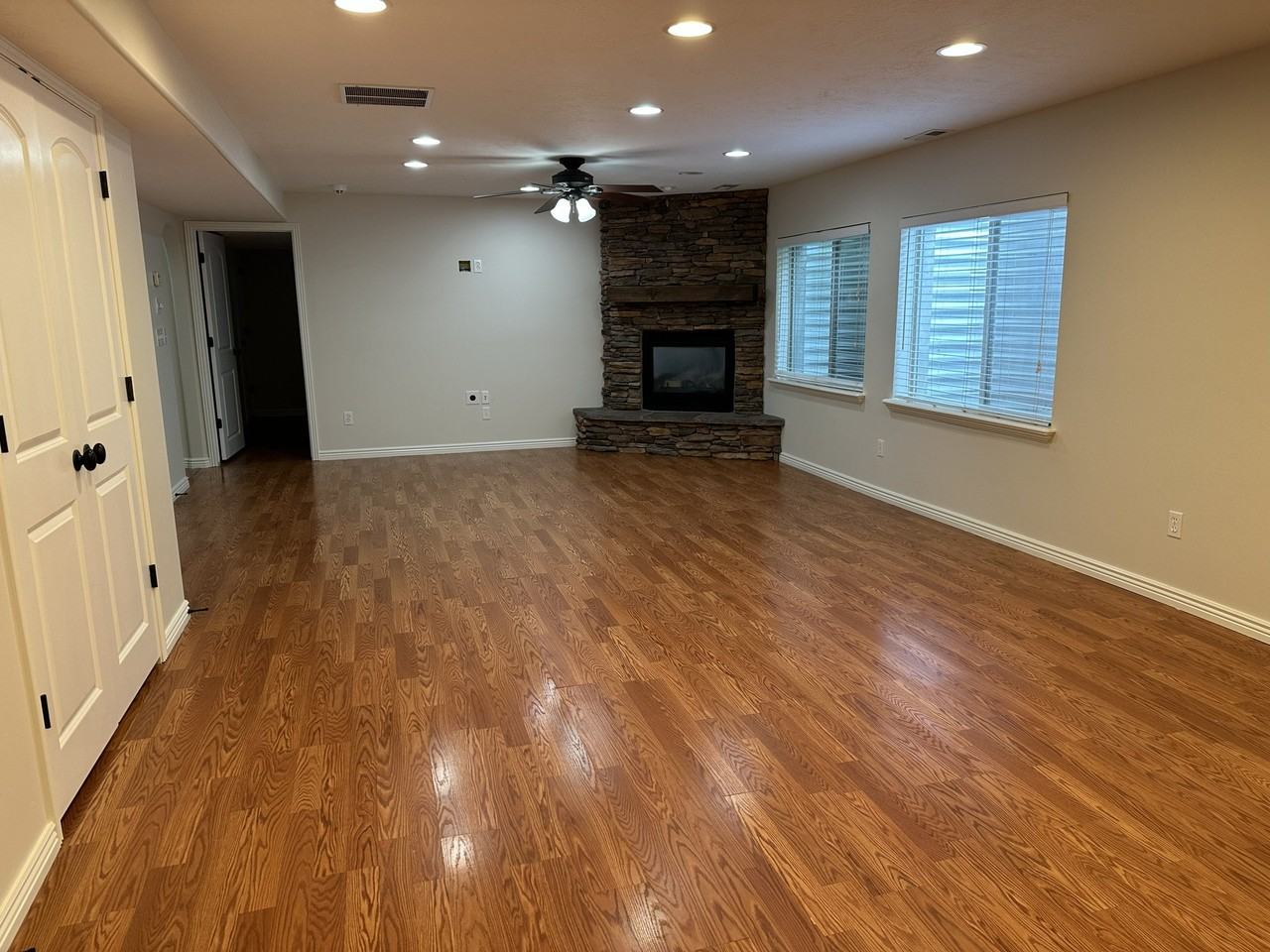 13627 S Crimson Patch Way - Photo 5 of 19