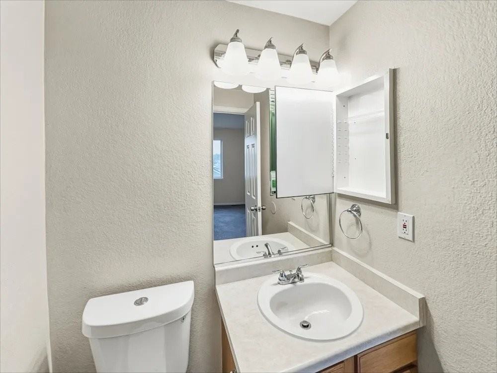 14624 E 51st Pl - Photo 2 of 10