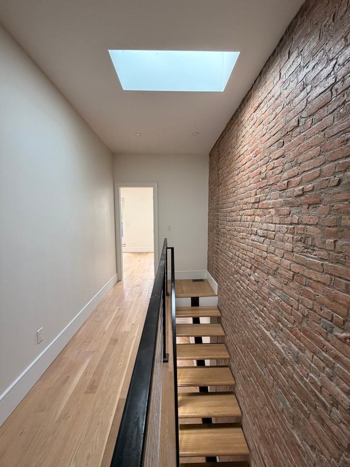 77A Somers St #2 - Photo 5 of 12