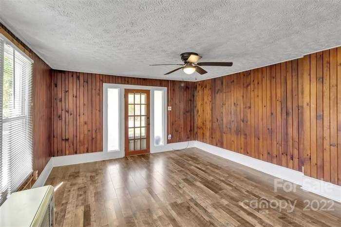 206 Star Ridge Rd - Photo 3 of 6