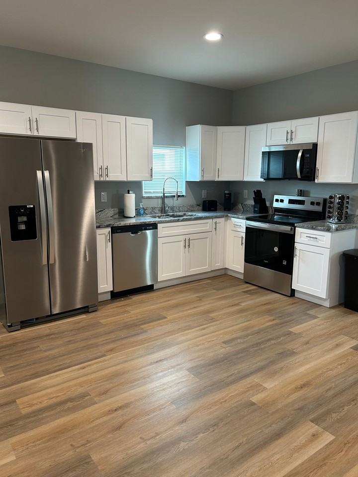4460 Caroline Ave #1 - Photo 7 of 14