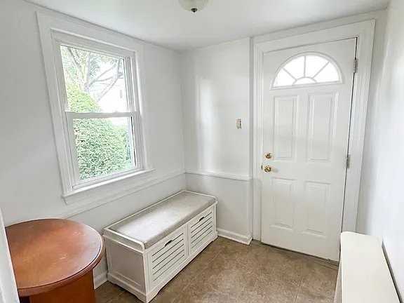 1239 149th St - Photo 3 of 10