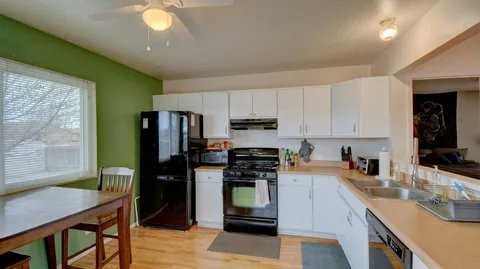2257 High Desert Cir Ne - Photo 4 of 16