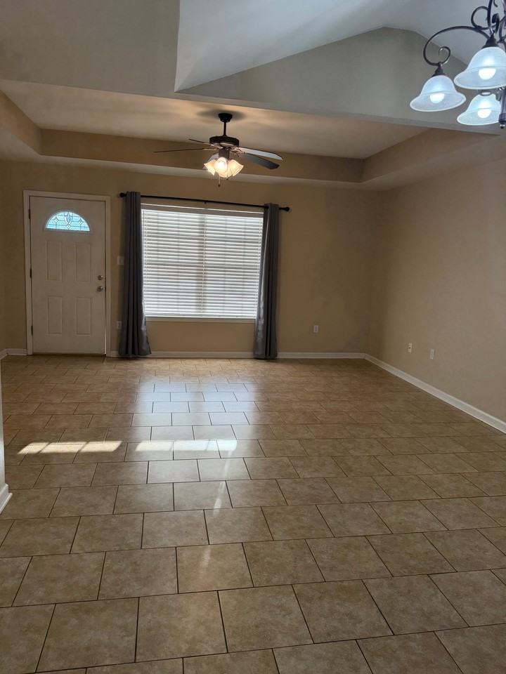 12029 Marilyn Ln #A - Photo 3 of 12