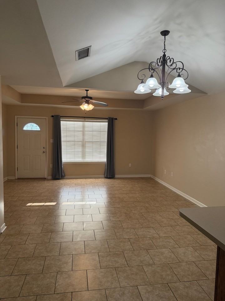 12029 Marilyn Ln #A - Photo 4 of 12
