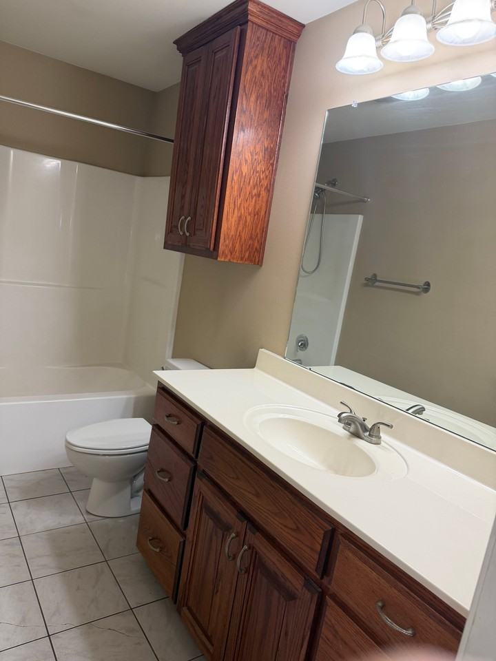 12029 Marilyn Ln #A - Photo 7 of 12