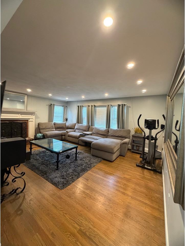 27 Lenox Ave #1 - Photo 5 of 11