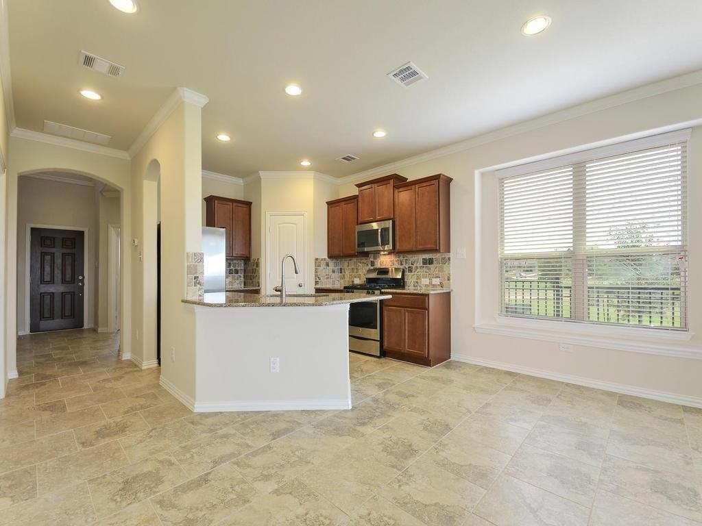 2617 Creeping Vine Ct - Photo 5 of 20