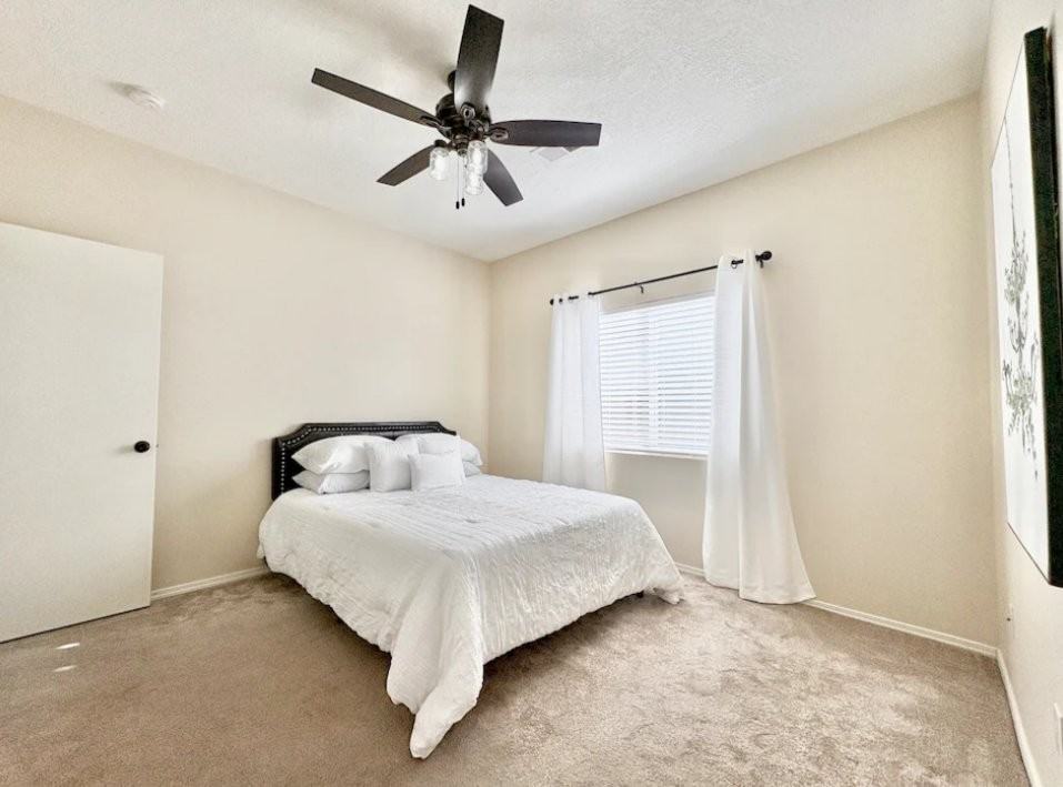 1404 Vista Monte Dr Ne - Photo 5 of 13