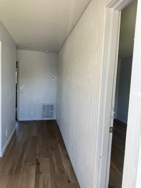 1098 Ne 37th St #2 - Photo 4 of 13