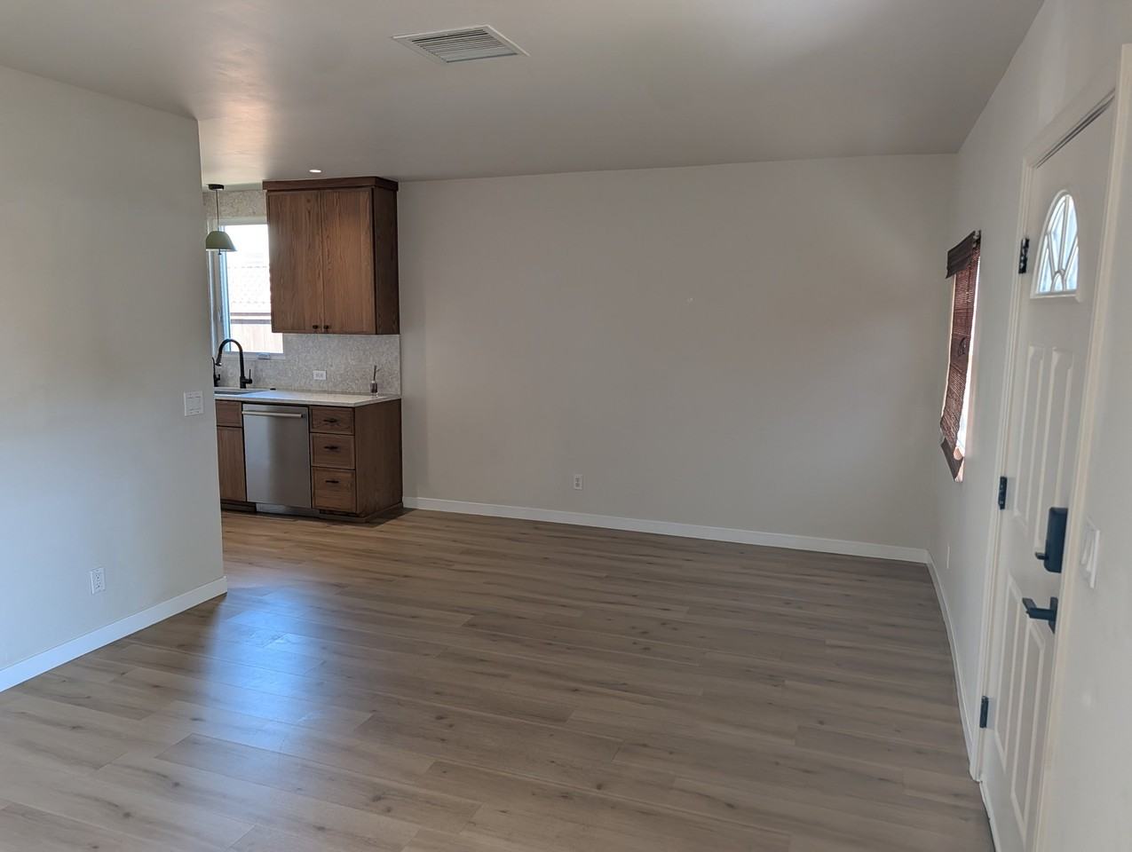 3370 Madison Ave - Photo 6 of 20
