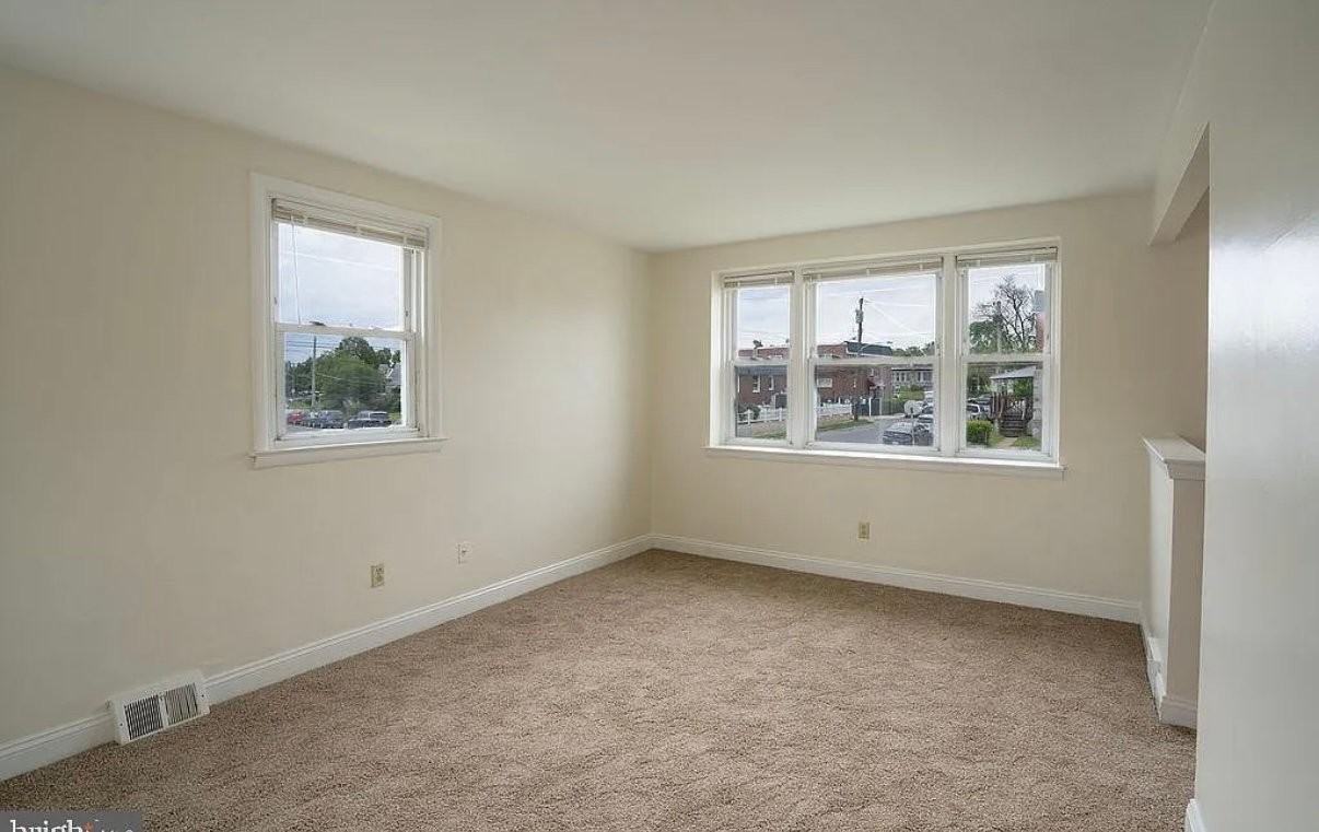 1975 Beyer Ave #2 - Photo 3 of 18