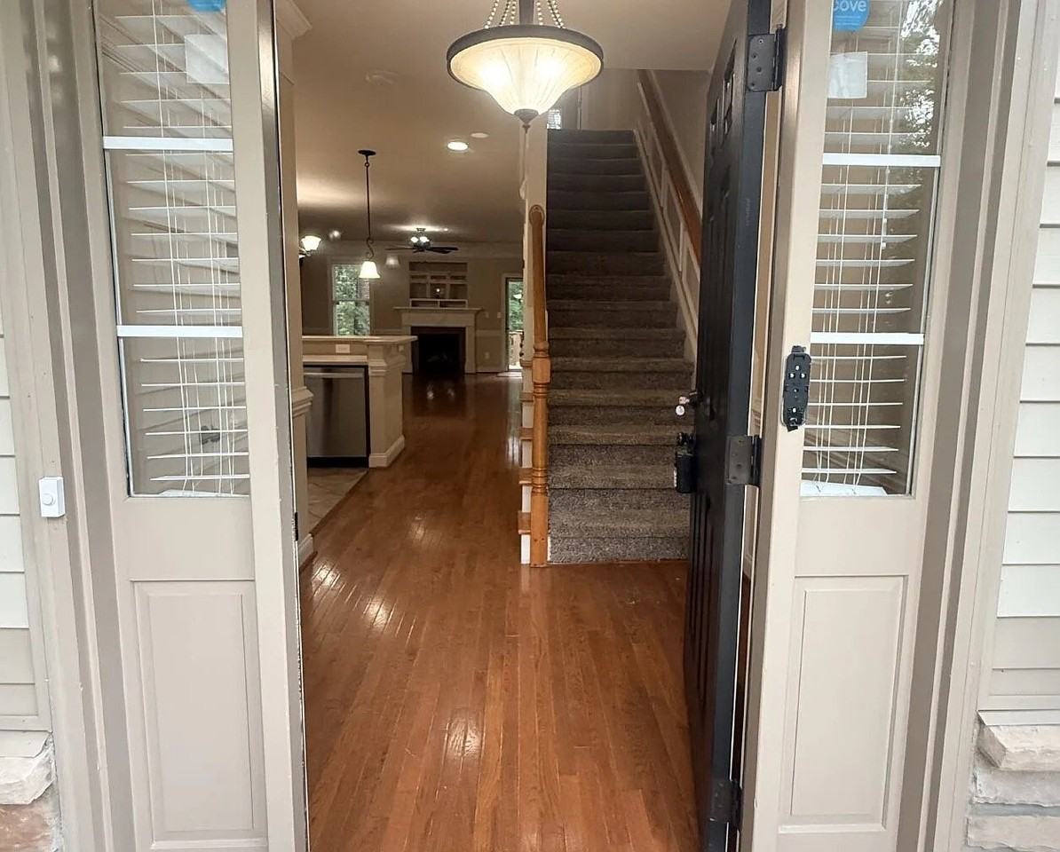 328 Bahama Loop - Photo 2 of 11