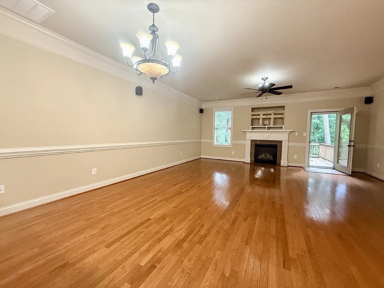 328 Bahama Loop - Photo 5 of 11
