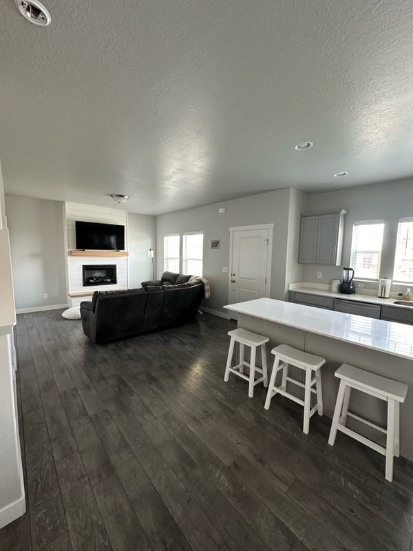 2215 W Bluebird Dr - Photo 4 of 31