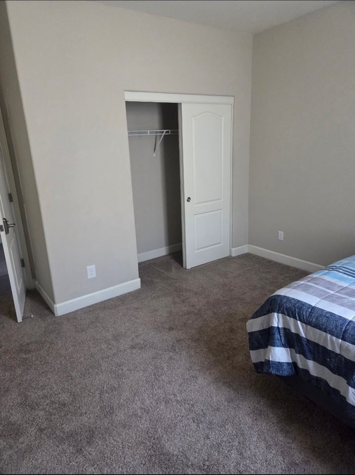 1 Michelangelo Dr - Photo 2 of 3