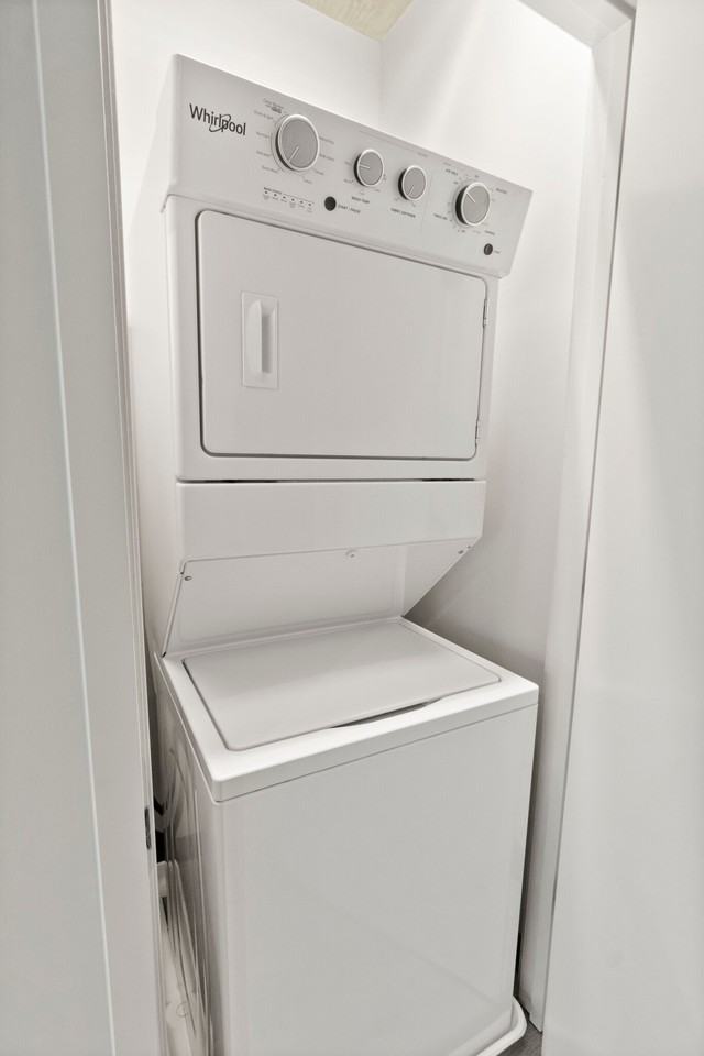 172 N Ada St - Photo 5 of 6