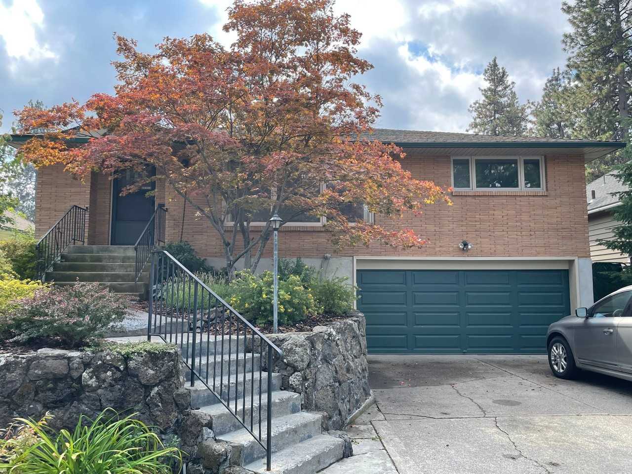 223 W 22nd Ave