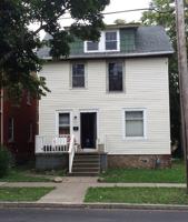 featured image of 907 Ferry Ave
