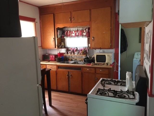 907 Ferry Ave - Photo 3 of 6