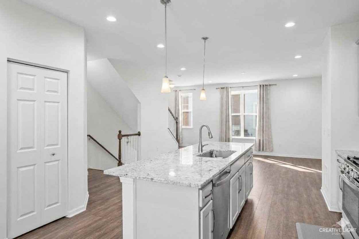 4203 Calder Ln - Photo 3 of 17