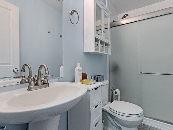 804 Coolidge St - Photo 7 of 20