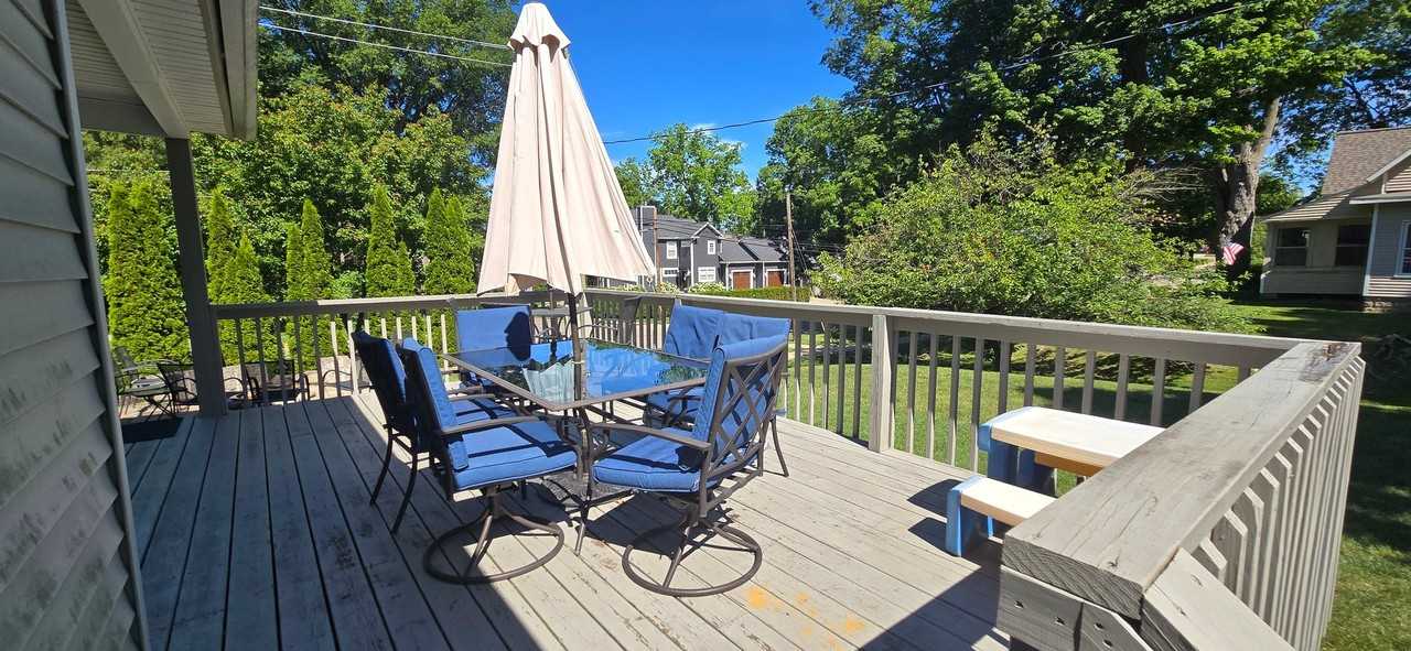 503 Chambers St - Photo 4 of 14