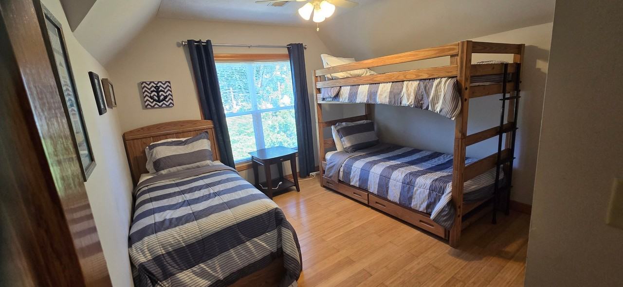 503 Chambers St - Photo 7 of 14