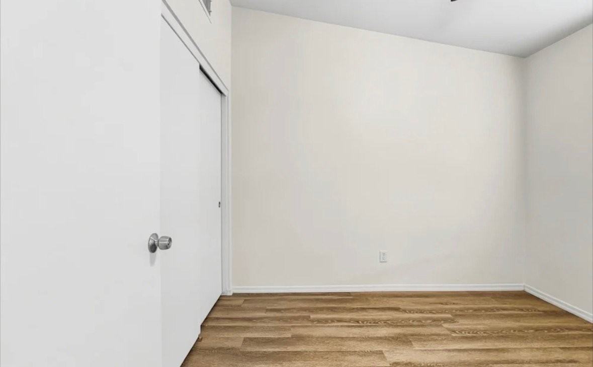 1816 Sw 37th Ave - Photo 5 of 11