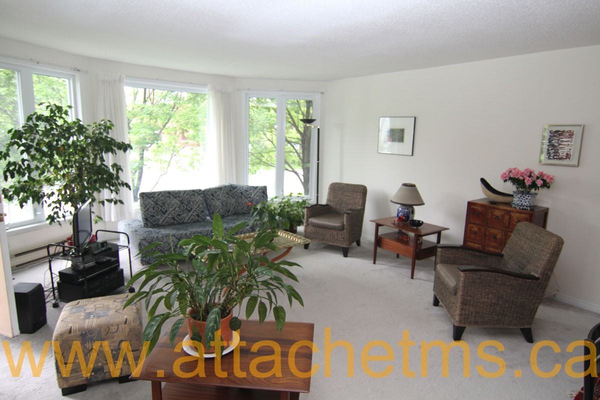 995 North River Road #203B - Photo 4 of 11