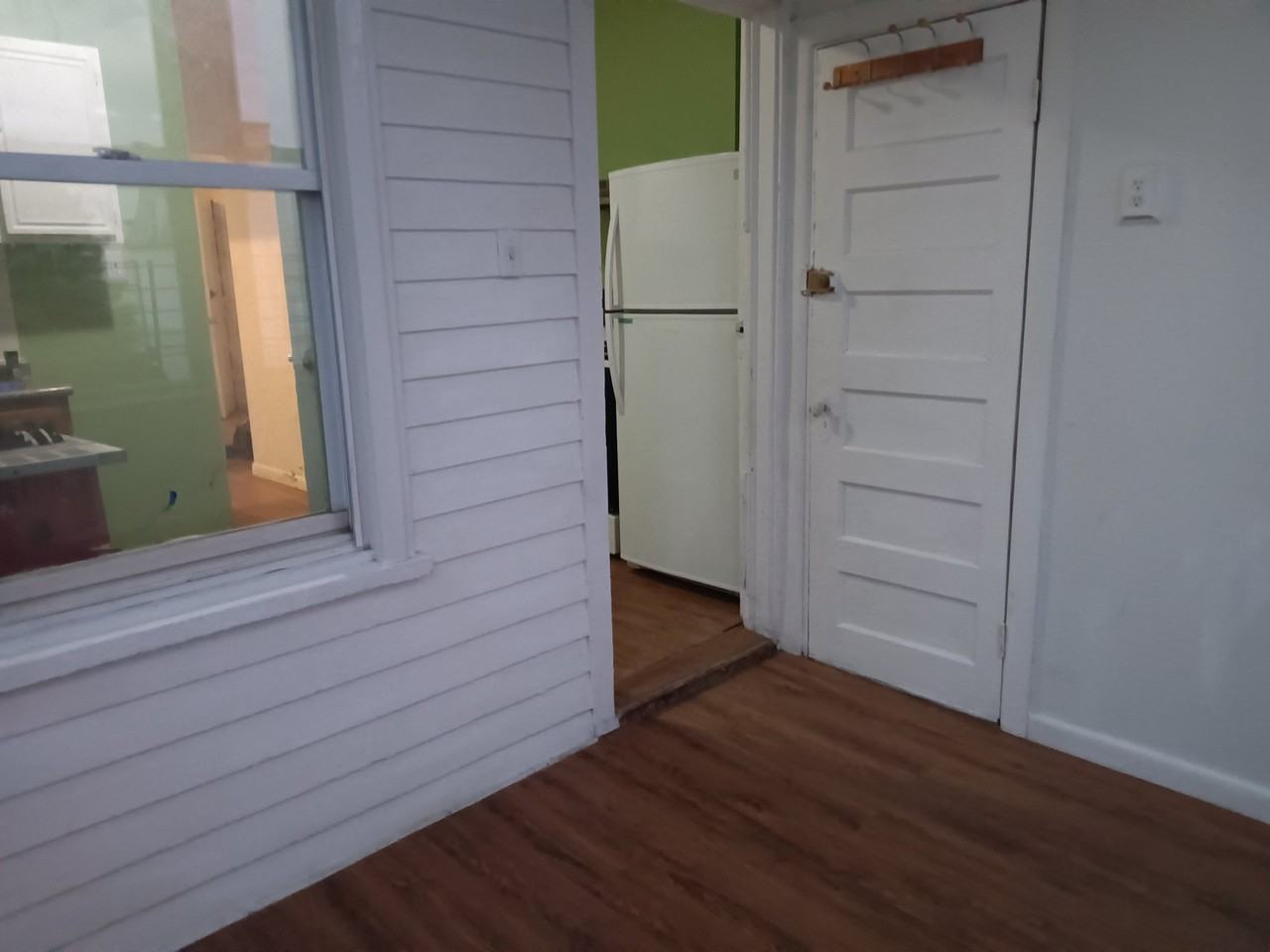 91 Ash St #7 - Photo 3 of 11