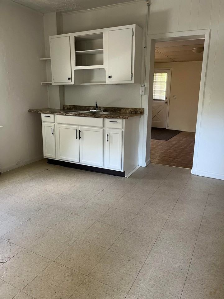 227 E Main St - Photo 2 of 4