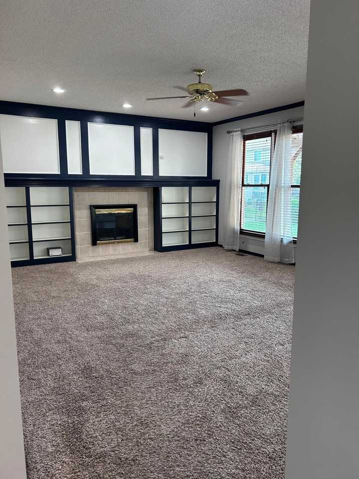 15317 Lowell Ave - Photo 3 of 20