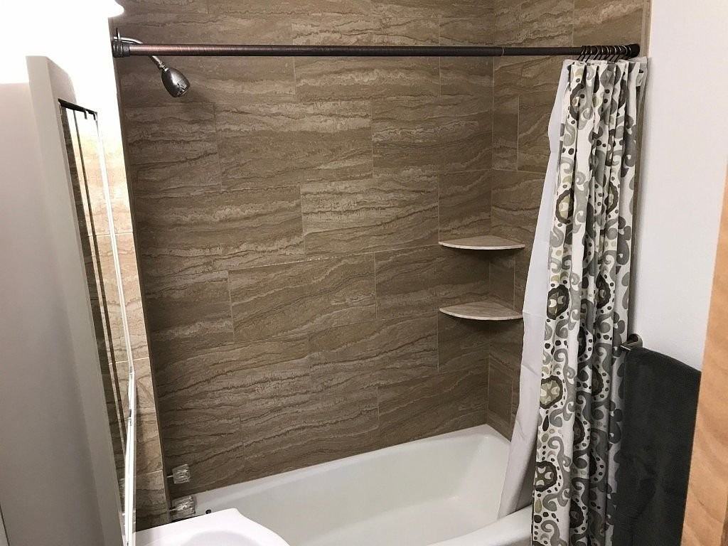 1823 8th St - Photo 5 of 5