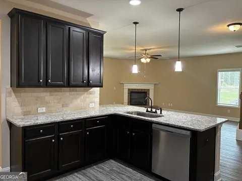109 Armory Creek Dr - Photo 3 of 14
