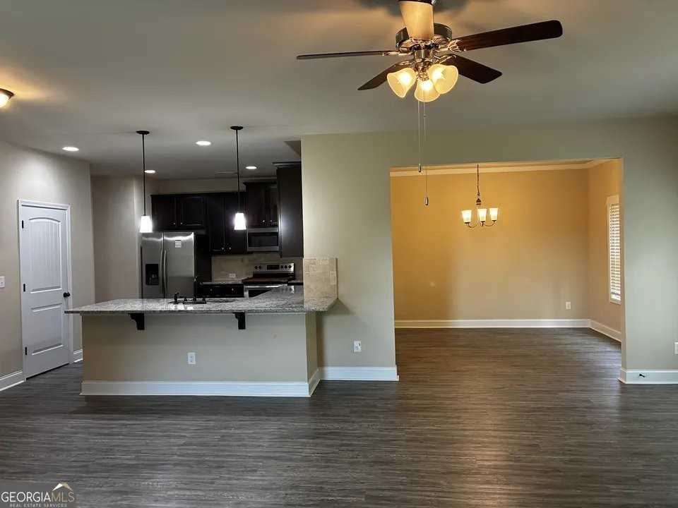109 Armory Creek Dr - Photo 6 of 14