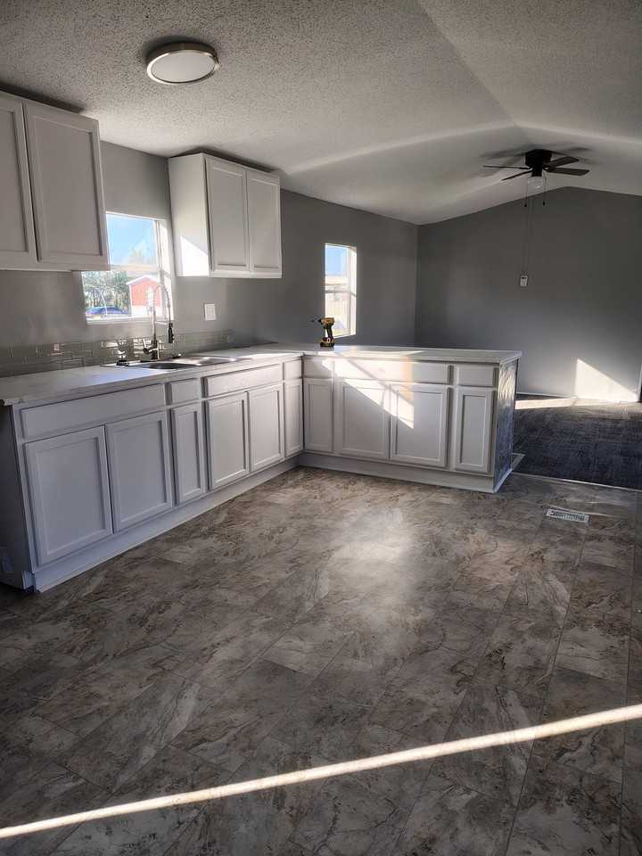25 Carson Ave - Photo 5 of 8