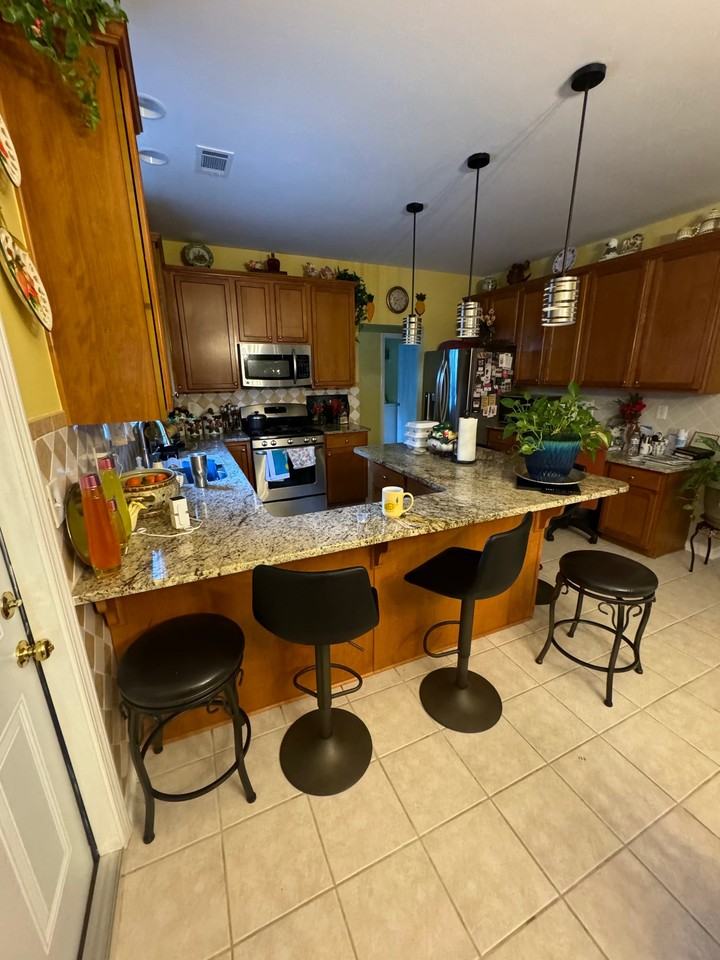 2317 Mitford Ct - Photo 5 of 7