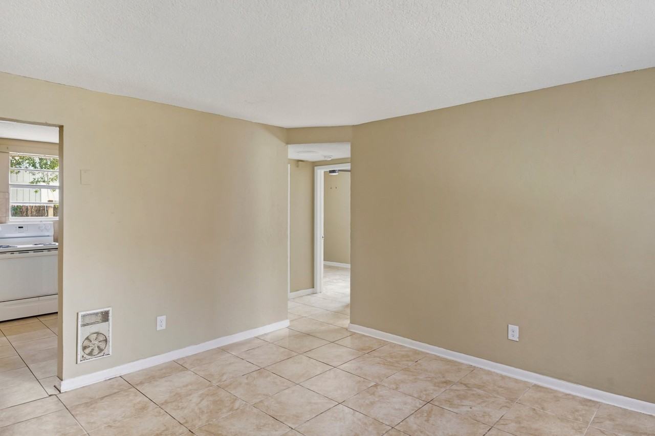11628 Charlie Rd #5 - Photo 5 of 17