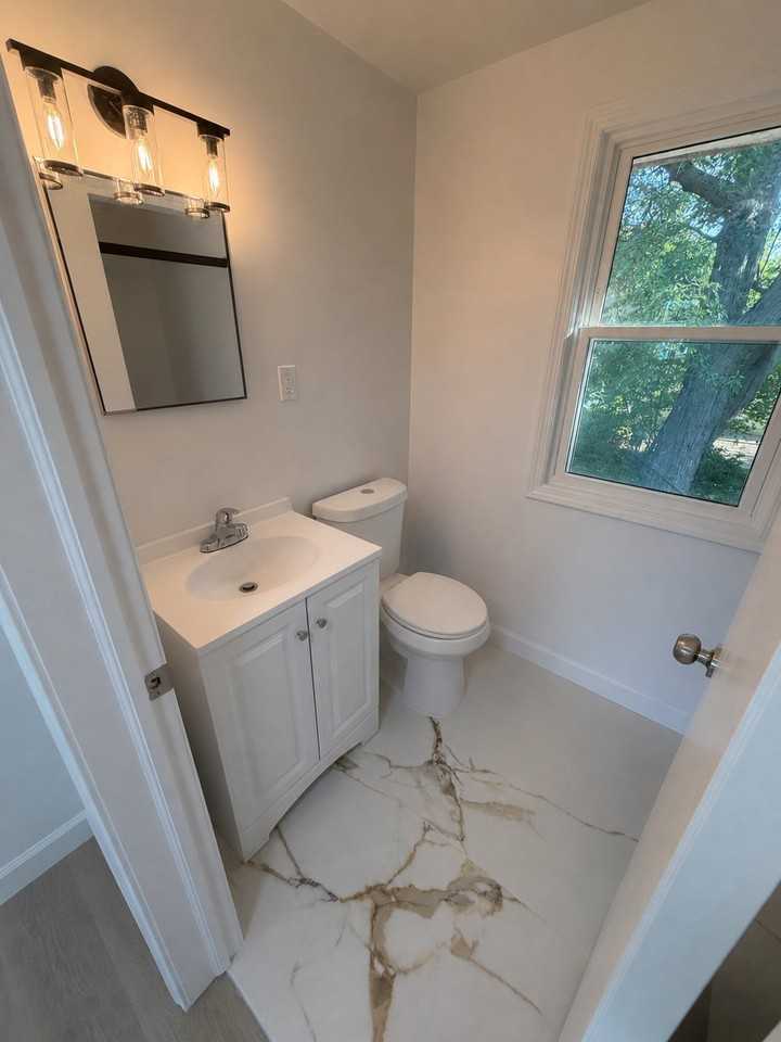 21748 Moross Rd - Photo 6 of 20