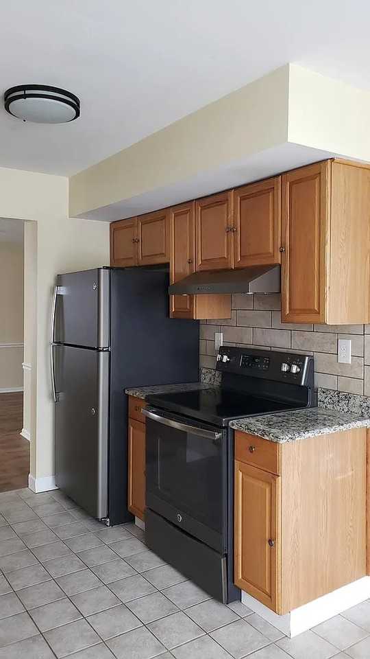 17 Fieldstone Dr - Photo 3 of 14