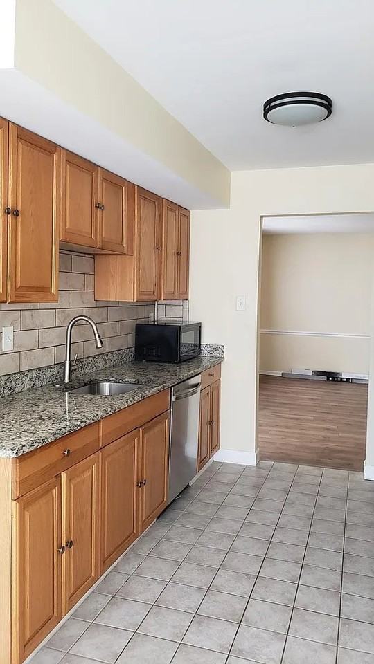 17 Fieldstone Dr - Photo 5 of 14