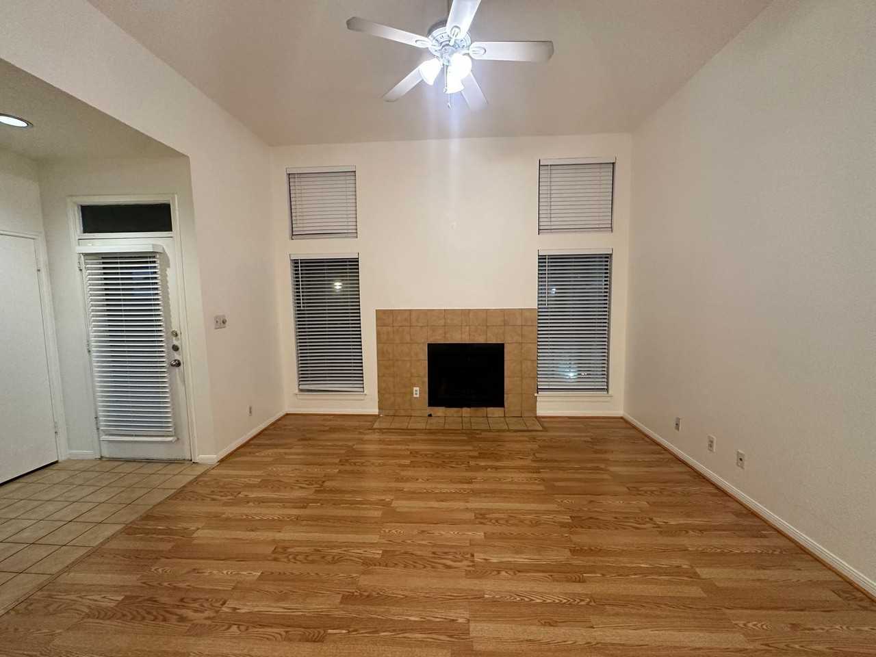 1906 Robbins Pl #308 - Photo 2 of 29