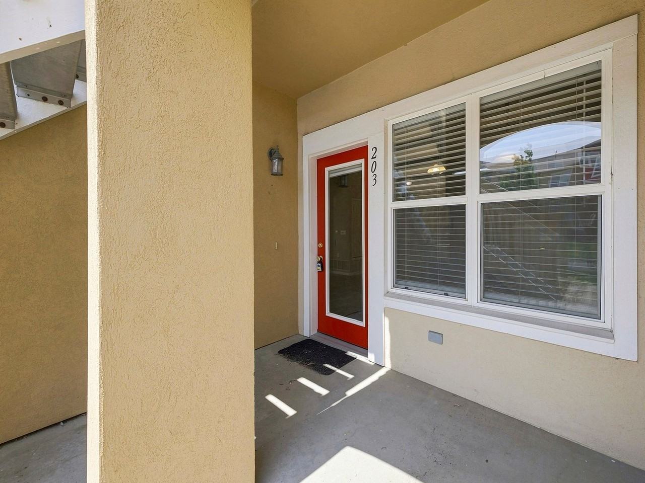 203 Lucca Dr - Photo 2 of 19
