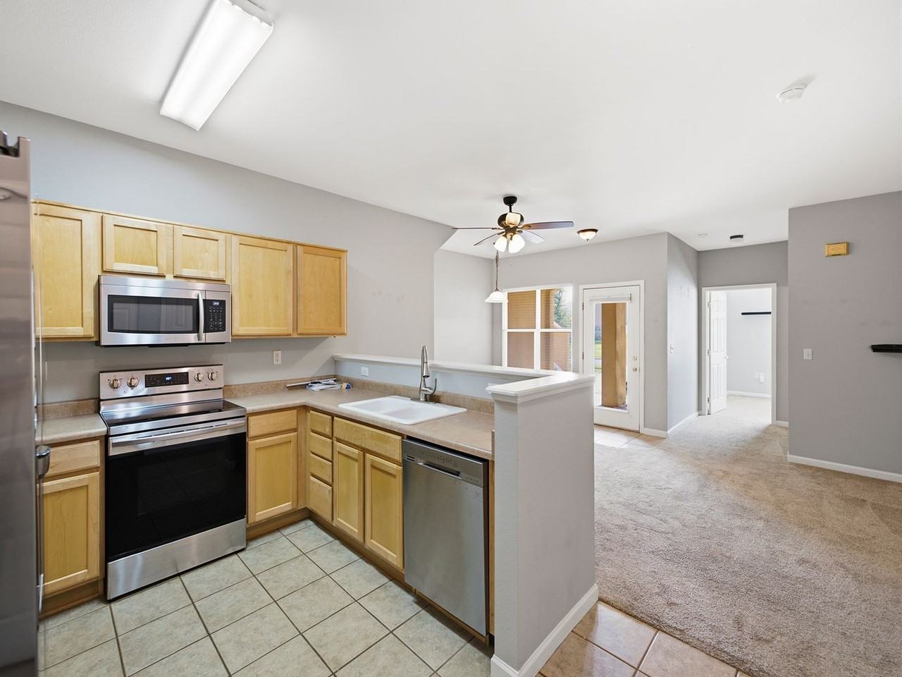 203 Lucca Dr - Photo 6 of 19