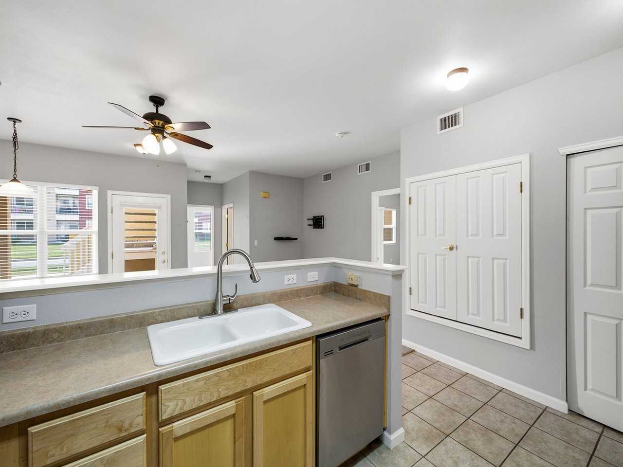 203 Lucca Dr - Photo 7 of 19