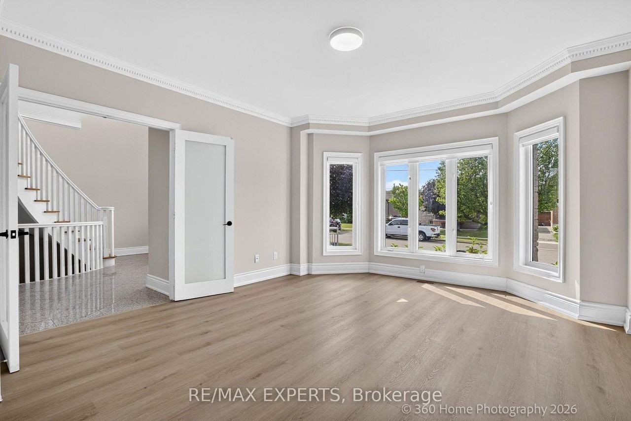 38A Marcia Avenue - Photo 3 of 26