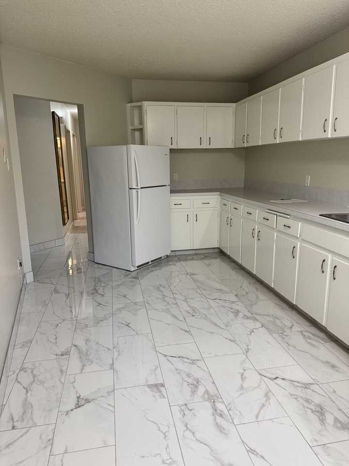 2020 Cherokee Pl Nw - Photo 2 of 13